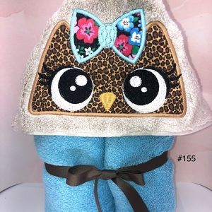 Owl hooded towel